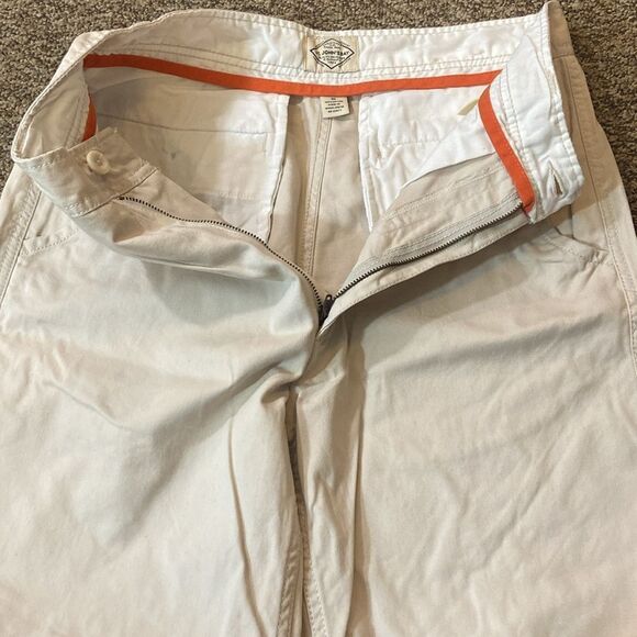 ST. John’s Bay Classic Khaki Men’s Shorts Size 32 - Picture 6 of 7